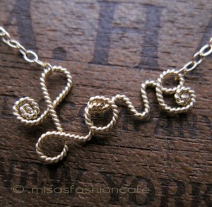 （画像用） 14K gf Love ネックレス