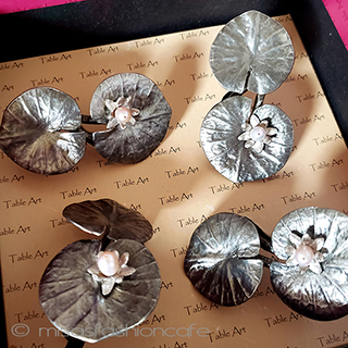 （画像用） マイケルミショー　真珠 SET ナプキンリング　睡蓮の花