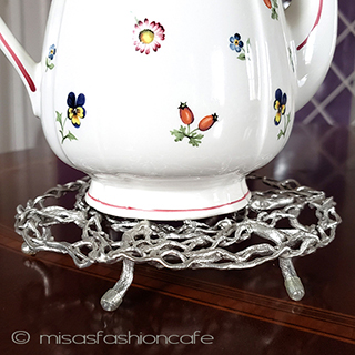 （画像用） マイケルミショー　流木 脚付き　鍋敷き