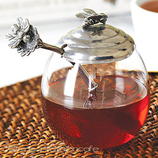 （画像用） 蜜蜂はち　ガラス容器 デイジーの花スプーン付