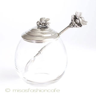 （画像用） 蜜蜂はち　ガラス容器 デイジーの花スプーン付