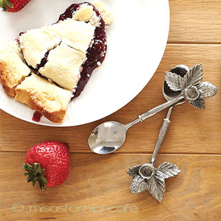 （画像用） いちご苺とお花 スプーン（２本）再販！