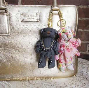 （画像用） クマさんチャーム 　グレー・パール・ビジュー