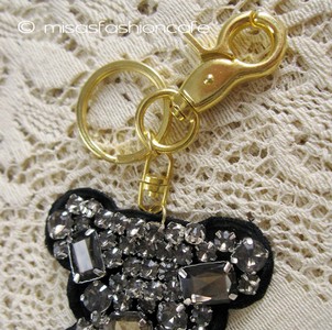 （画像用） クマさんチャーム 　クリスタル・フラワー（大）