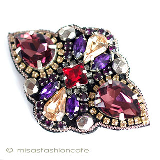 （画像用） Ｓｕｚａｎｎａ　Ｄａｉ プラムビジュー　ブローチ