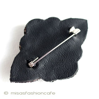 （画像用） Ｓｕｚａｎｎａ　Ｄａｉ プラムビジュー　ブローチ