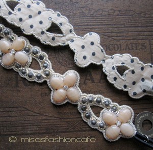 （画像用） ディーパ　グルナニ　 ヘアバンド　ピーチフラワー