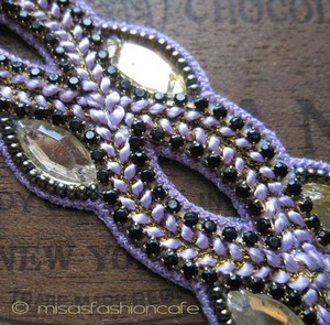 （画像用） ディーパ　グアナーニ　 ヘアバンド　ラベンダー