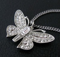（画像用） KJL　蝶ネックレス