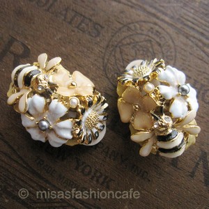 （画像用） パステル フラワーガーデン KJL ミツバチ イヤリング