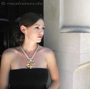 （画像用） KJL ネックレス 　ジュエル クロス