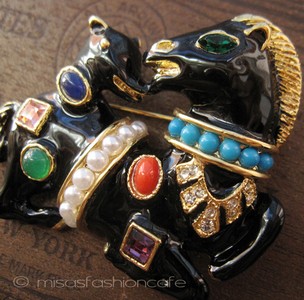 （画像用） KJL ブローチ　馬の親子