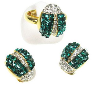 （画像用） てんとう虫イヤリング