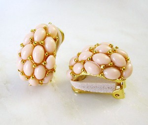 （画像用） KJL ピンクイヤリング