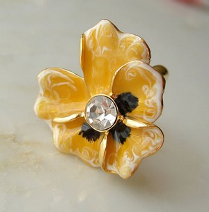 （画像用） すみれリング