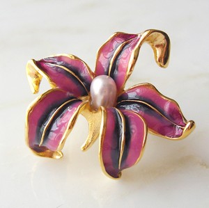 （画像用） KJL ユリの花 リング