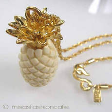 （画像用） KJL ネックレス