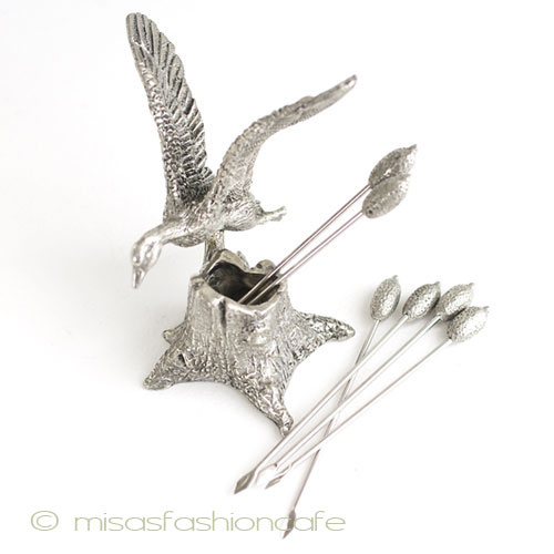 （画像用） 鴨・カモ＆木 パーティーピック