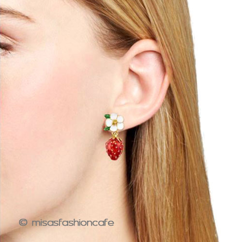 （画像用） ケイトスペード　ピアス 苺いちご　ドロップ