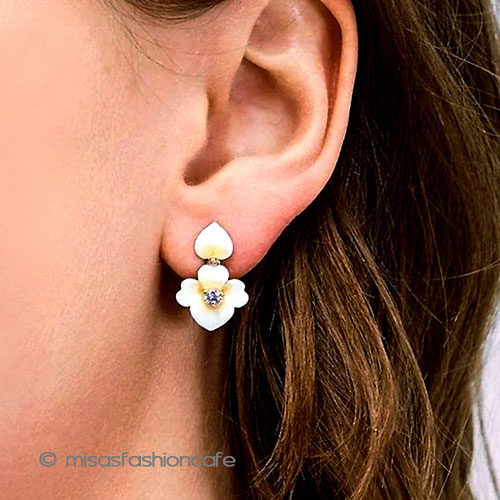 （画像用） ケイトスペード　ピアス スペード型の花ドロップ