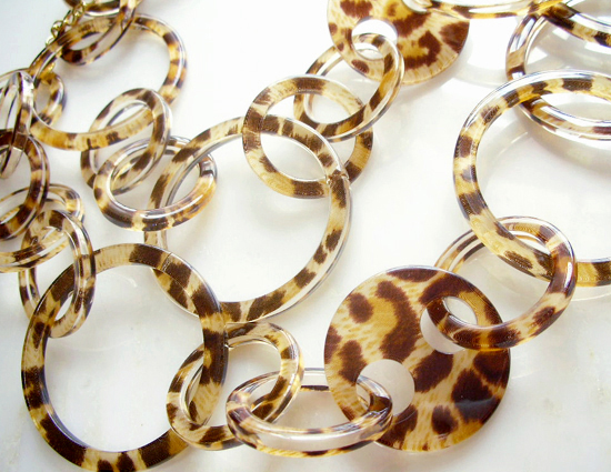 （画像用） KJL レオパード ネックレス