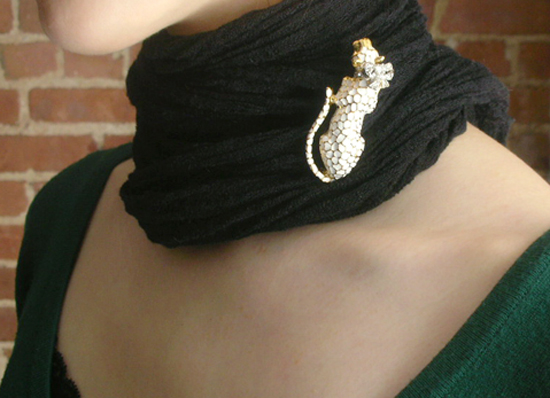 （画像用） KJL レオパード ブローチ