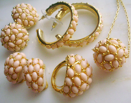 （画像用） KJL ピンクイヤリング