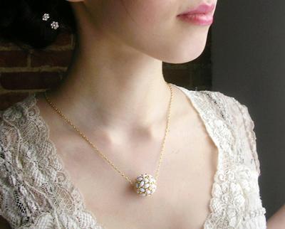 （画像用） KJL デコボールネックレス