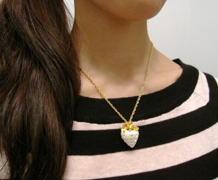 （画像用） KJL　パール苺ネックレス