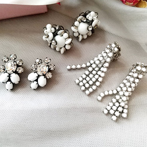 （画像用） ヴィンテージイヤリング ミルクガラス３点SET