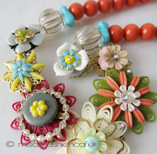 （画像用） NY お花ネックレス 　コーラル・マルチ