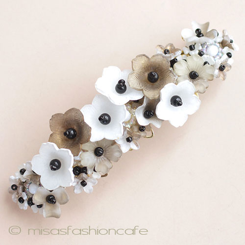 （画像用） CA/仏製　お花バレッタ 　白黒＆ゴールド