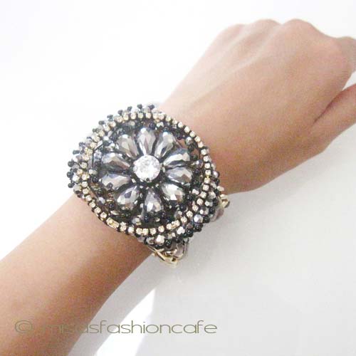 （画像用） Madameビジュー ブレス