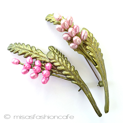 （画像用） 真珠の花ブーケブローチ ラベンダーコサージュ