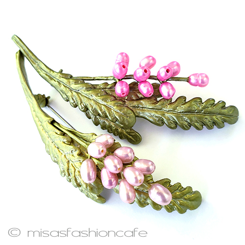 （画像用） 真珠の花ブーケブローチ ラベンダーコサージュ