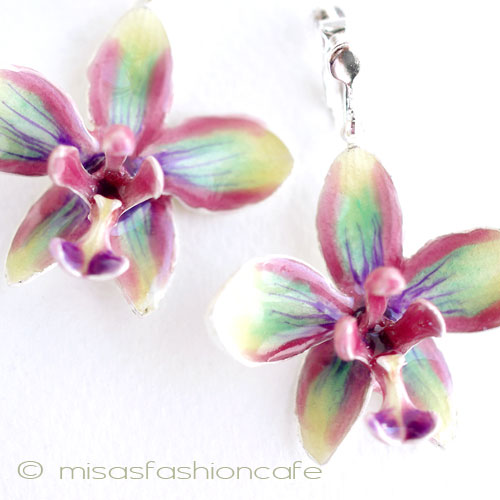 （画像用） ピアス　または　クリップ ペイント　蘭の花