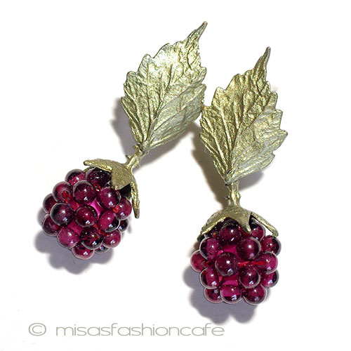 （画像用） マイケルミショー　ピアス ガーネットのラズベリー