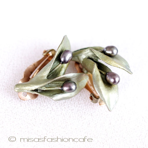 （画像用） Michaud イヤリング 真珠の花