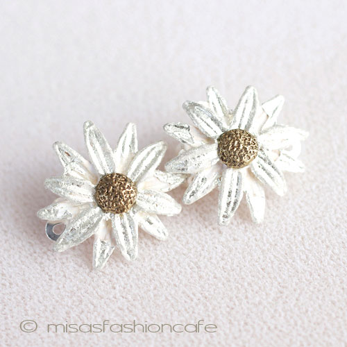 （画像用） Michaud イヤリング デイジーの花　再販