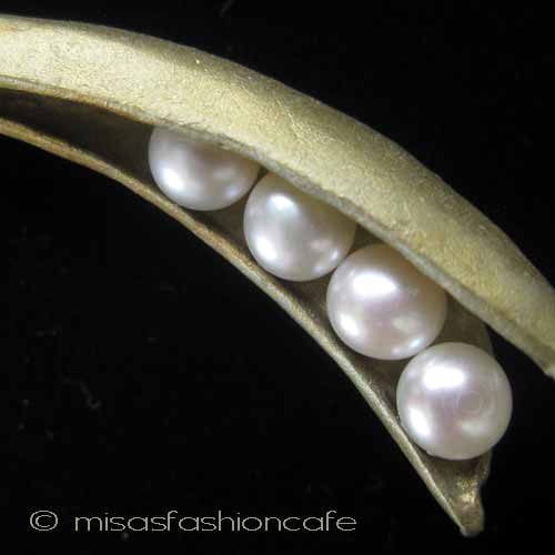 （画像用） マイケルミショーブローチ 真珠さやえんどう豆　再販