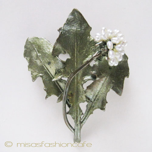 （画像用） マイケルミショー ブローチ 　真珠・たんぽぽ