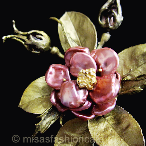 （画像用） Michaud ブローチ 　ケシパールのローズ