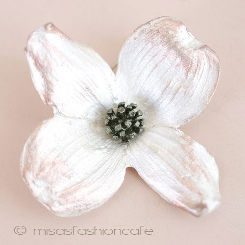 （画像用） マイケル　ミショー　再販！ ハナミズキの花ブローチ