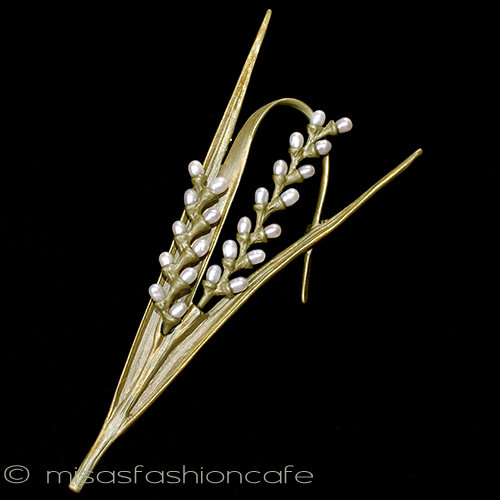 （画像用） 真珠のお米ブローチ