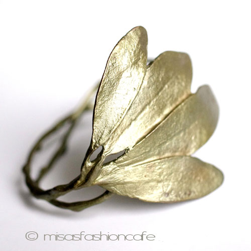 （画像用） マイケルミショー　樫の木 どんぐりの葉のバングル