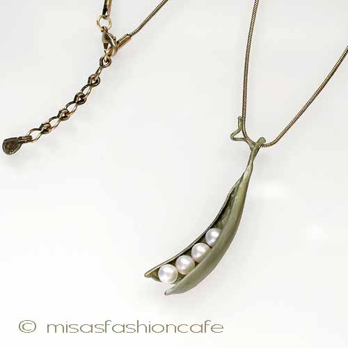 （画像用） マイケルミショー・ネックレス ４真珠のさやえんどう豆