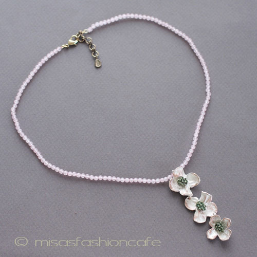 （画像用） Michaud ネックレス ハナミズキのお花