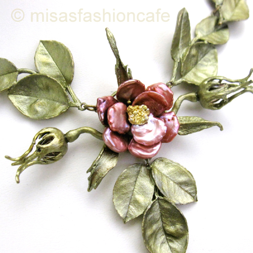 （画像用） Michaud ネックレス ケシパールのローズ