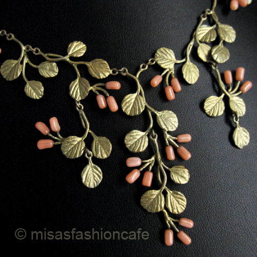 （画像用） マイケルミショー ネックレス 珊瑚のストロベリー