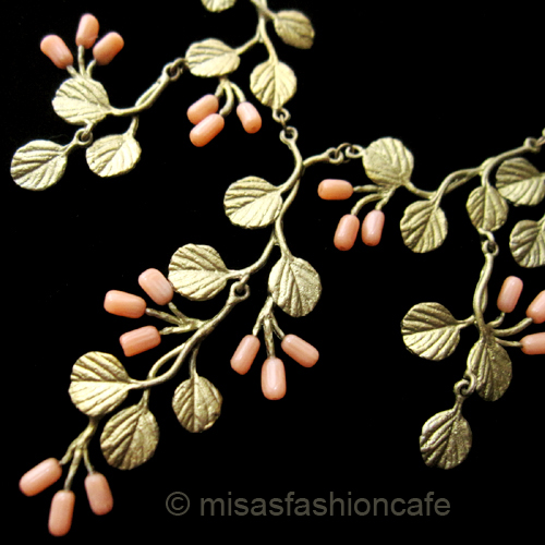 （画像用） マイケルミショー ネックレス 珊瑚のストロベリー